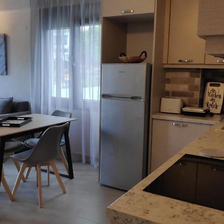 Amber Blue Villa นิกิติ ภายนอก รูปภาพ