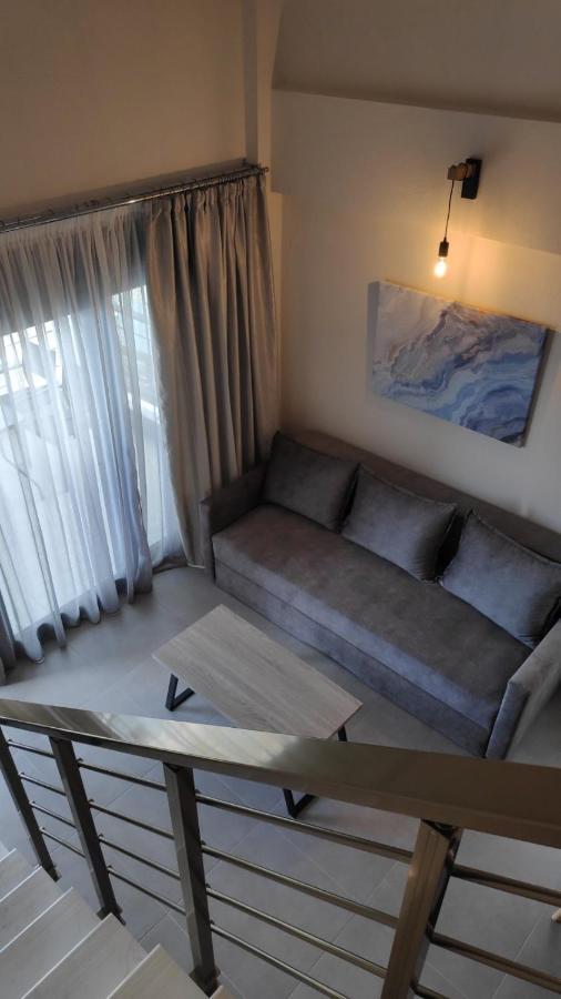 Amber Blue Villa นิกิติ ภายนอก รูปภาพ